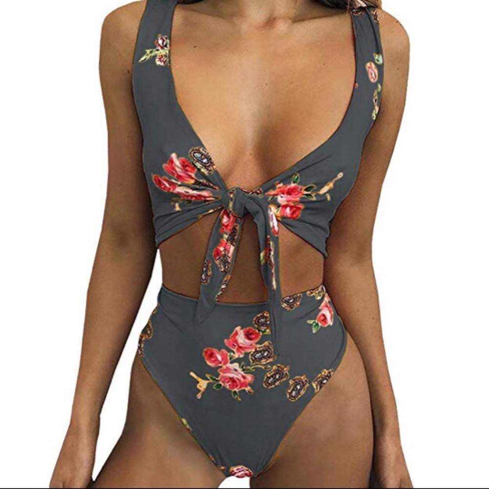 ONE PIECE SWIMSUIT